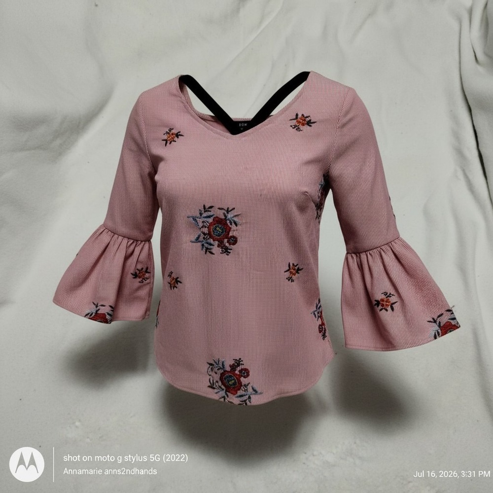 Nine West Medium Pink Embroidered Floral Bell Sleeve Striped Blouse Boho Top